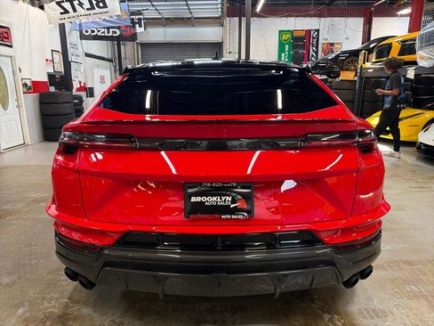 Used 2024 Lamborghini Urus Performante image 7