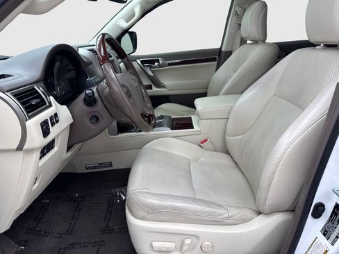 Used 2015 Lexus GX 460 Luxury AWD/4WD image 17