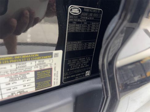 Used 2022 Land Rover Defender 110 X-Dynamic SE image 88