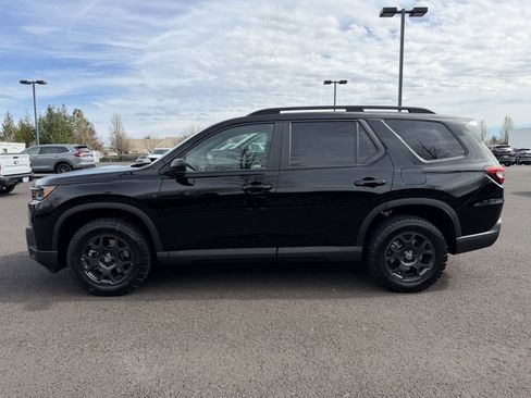 New 2026 Honda Pilot TrailSport image 5