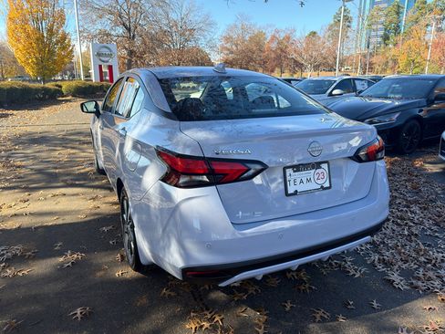 New 2025 Nissan Versa SV image 5