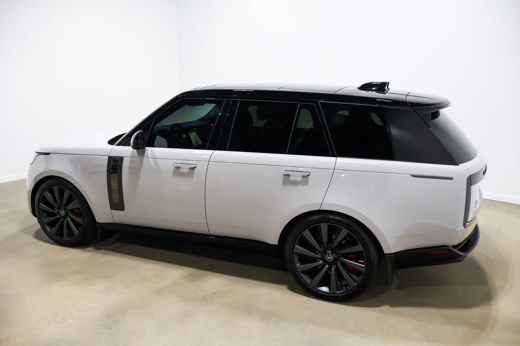 Used 2025 Land Rover Range Rover SV AWD/4WD image 7