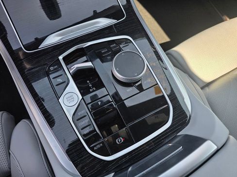 Certified 2024 BMW X5 sDrive40i w/ M Sport Package image 25