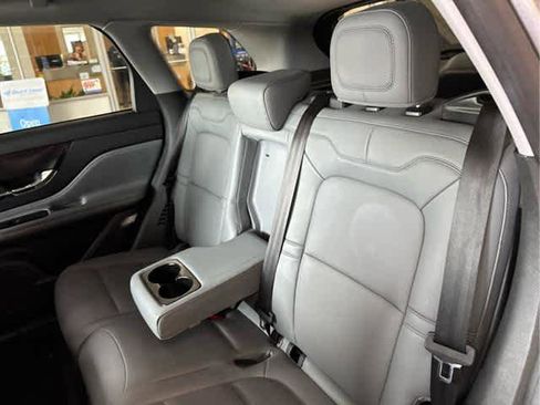 Used 2022 Lincoln Corsair AWD w/ Equipment Group 101A image 30