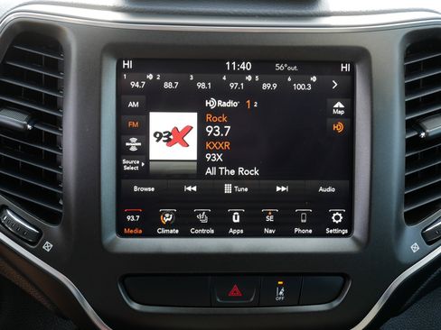 Used 2022 Jeep Cherokee Trailhawk w/ Sound & Nav Group image 22