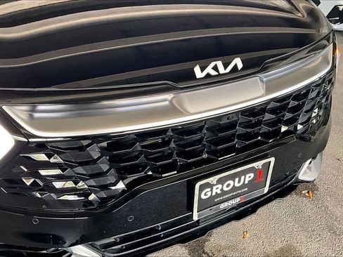 Used 2025 Kia Sportage SX image 29