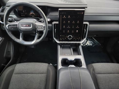 Used 2025 GMC Acadia Elevation image 25