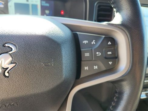 Used 2023 Ford Bronco Wildtrak image 22