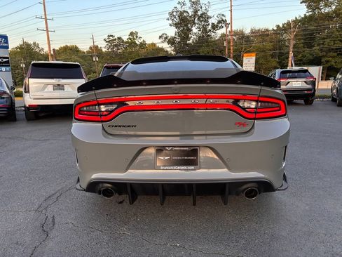 Used 2018 Dodge Charger R/T Scat Pack RWD image 6