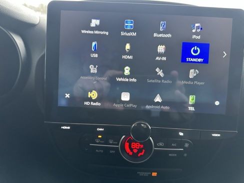 Used 2017 Kia Soul + w/ Designer's Package image 23