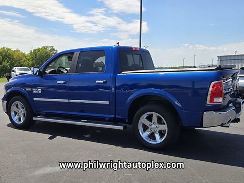 Used 2017 RAM 1500 Laramie w/ Convenience Group AWD/4WD image 5