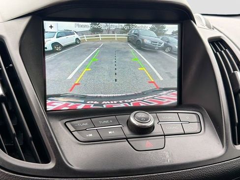 Used 2019 Ford Escape SE image 13