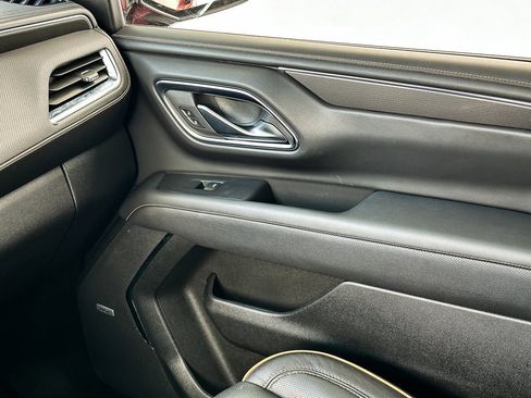 Used 2024 GMC Yukon AT4 w/ Technology Package image 24