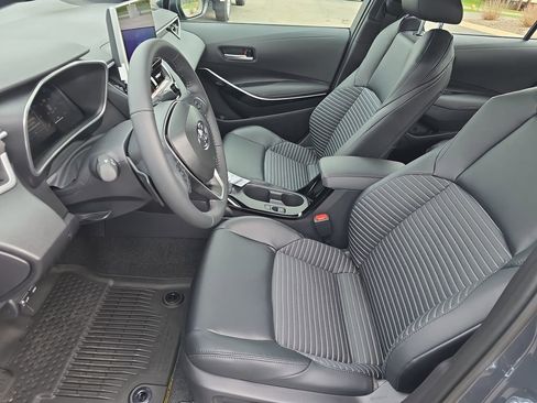 Used 2026 Toyota Corolla XSE FWD image 17