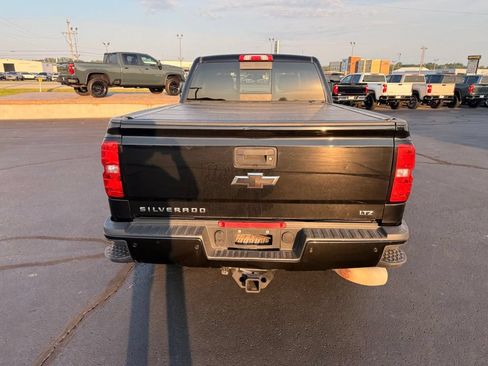 Used 2018 Chevrolet Silverado 2500 LTZ w/ Midnight Edition AWD/4WD image 6