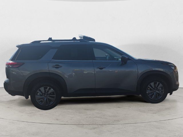 Certified 2026 Nissan Pathfinder SV w/ Cargo Package AWD/4WD image 4