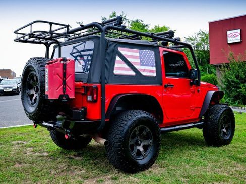 Used 2018 Jeep Wrangler Rubicon w/ Power Convenience Group image 5