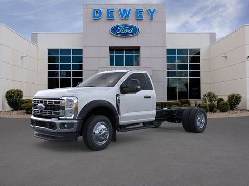 New 2025 Ford F550 4x4 Regular Cab Super Duty image 1