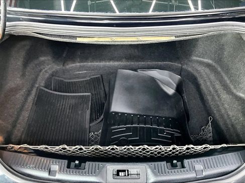 Used 2018 Ford Taurus SEL FWD image 24