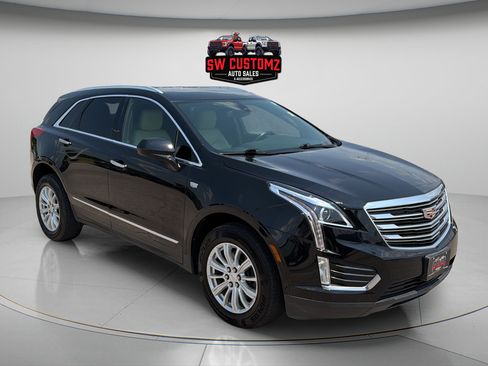 Used 2019 Cadillac XT5 FWD image 1