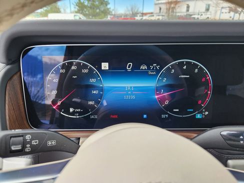 Used 2025 Mercedes-Benz G 550 image 28