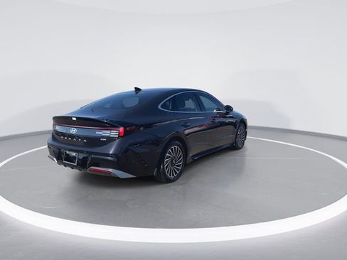 Certified 2025 Hyundai Sonata Limited image 8