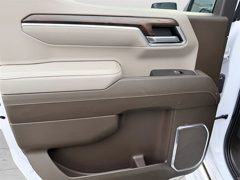 Used 2023 GMC Sierra 1500 SLT w/ SLT Premium Package image 34