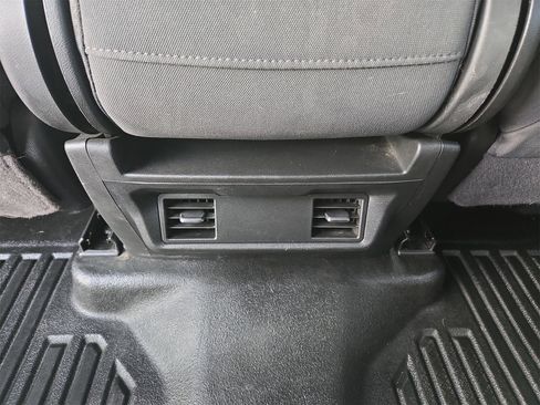 Used 2020 Chevrolet Silverado 1500 LT w/ Remote Start Package image 18