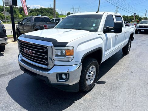 Used 2015 GMC Sierra 2500 SLE image 8