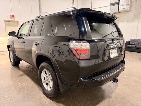 Used 2020 Toyota 4Runner SR5 AWD/4WD image 7