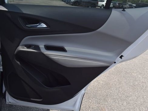 Used 2019 Chevrolet Equinox Premier FWD image 44