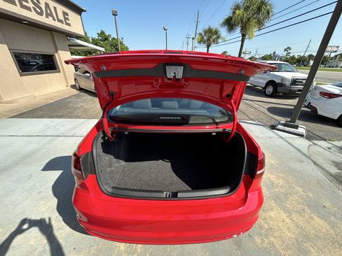 Used 2015 Volkswagen Jetta S FWD image 10