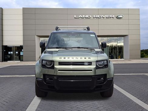Certified 2024 Land Rover Defender 110 X-Dynamic SE AWD/4WD image 2