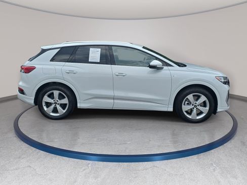 Used 2025 Audi Q4 e-tron Prestige AWD/4WD image 4