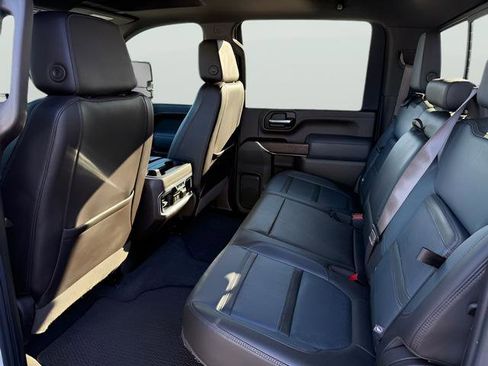 Used 2020 GMC Sierra 3500 Denali w/ Denali Ultimate Package image 7