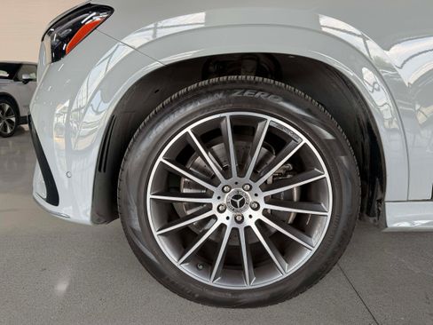Used 2024 Mercedes-Benz GLE 450 4MATIC image 10