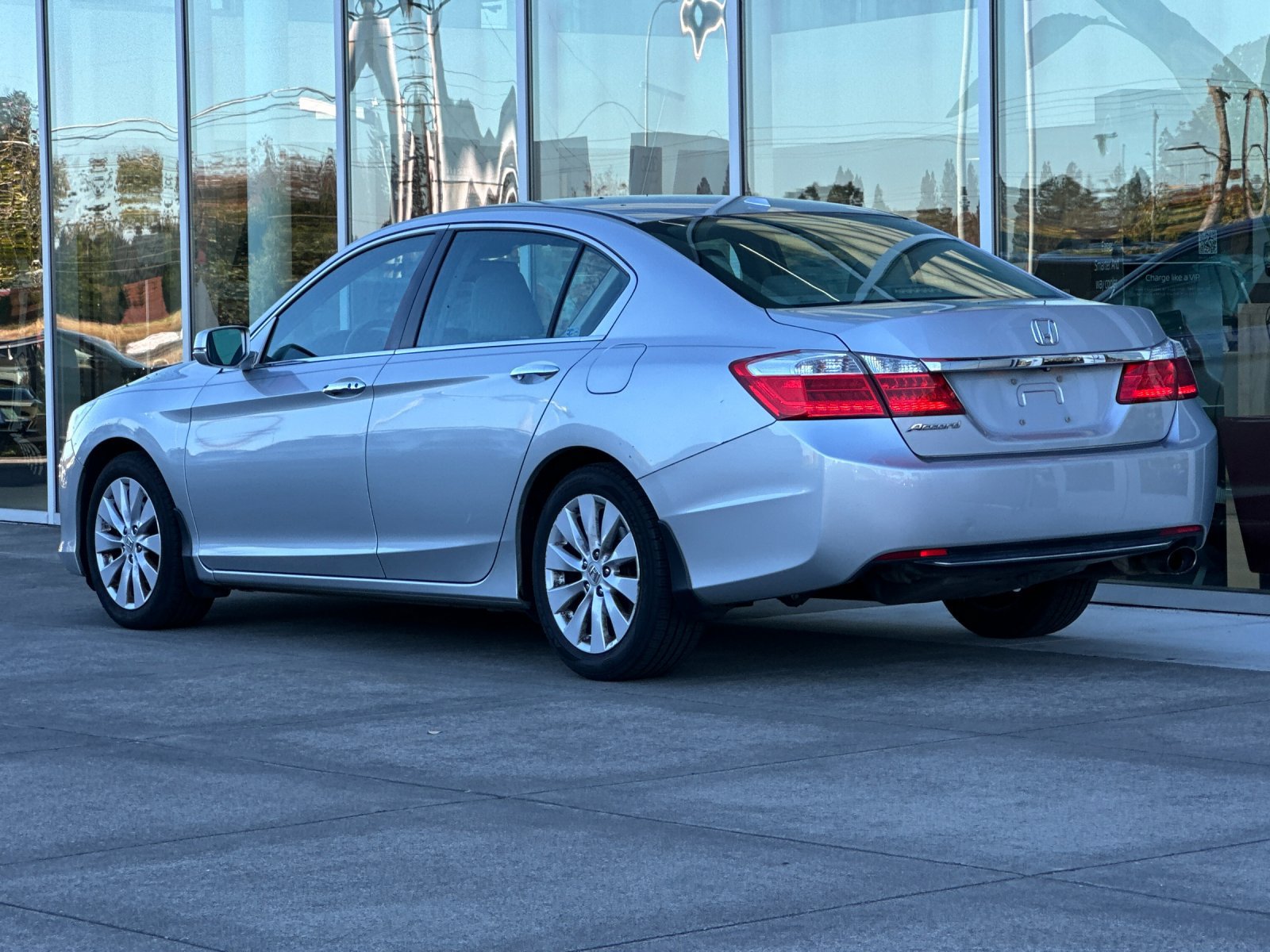 Used 2014 Honda Accord EX-L image 6
