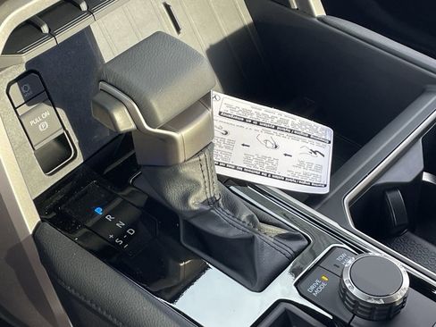 New 2026 Toyota Tundra Limited AWD/4WD image 13