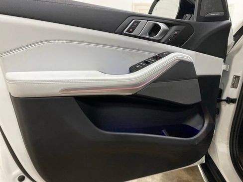 Used 2023 BMW X5 sDrive40i w/ Premium Package RWD image 16