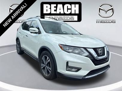 Used 2017 Nissan Rogue SL w/ SL Premium Package