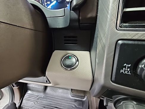 Used 2019 Ford F150 Limited w/ Trailer Tow Package image 27