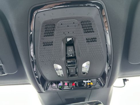 Used 2024 Cadillac Lyriq Sport image 31