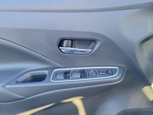 Used 2025 Nissan Versa SR w/ Trunk Package image 17