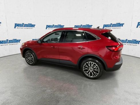 New 2026 Ford Escape SE FWD image 7