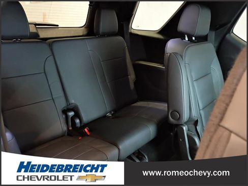 Certified 2023 Chevrolet Traverse LT image 30