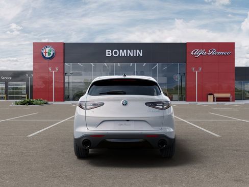 New 2026 Alfa Romeo Stelvio Sprint image 7