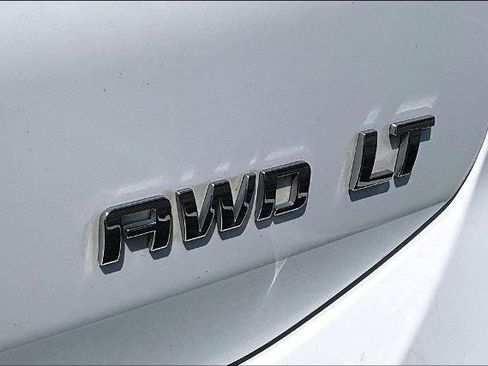 Used 2021 Chevrolet Equinox LT AWD/4WD image 24