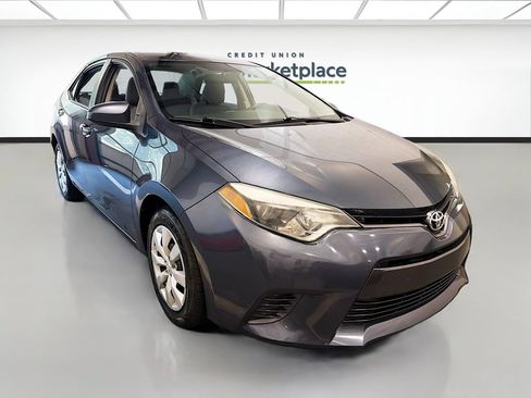 Used 2016 Toyota Corolla LE FWD image 1