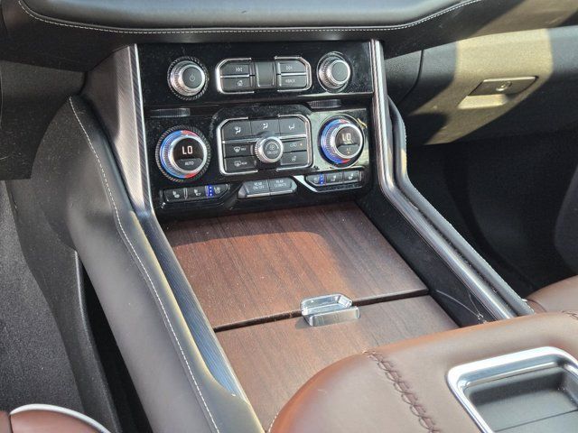 Used 2023 GMC Yukon XL Denali Ultimate AWD/4WD image 34