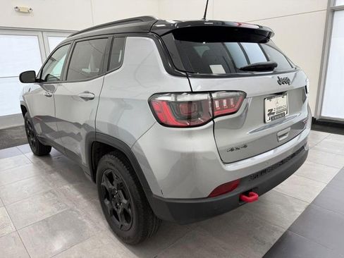 Used 2024 Jeep Compass Trailhawk AWD/4WD image 4